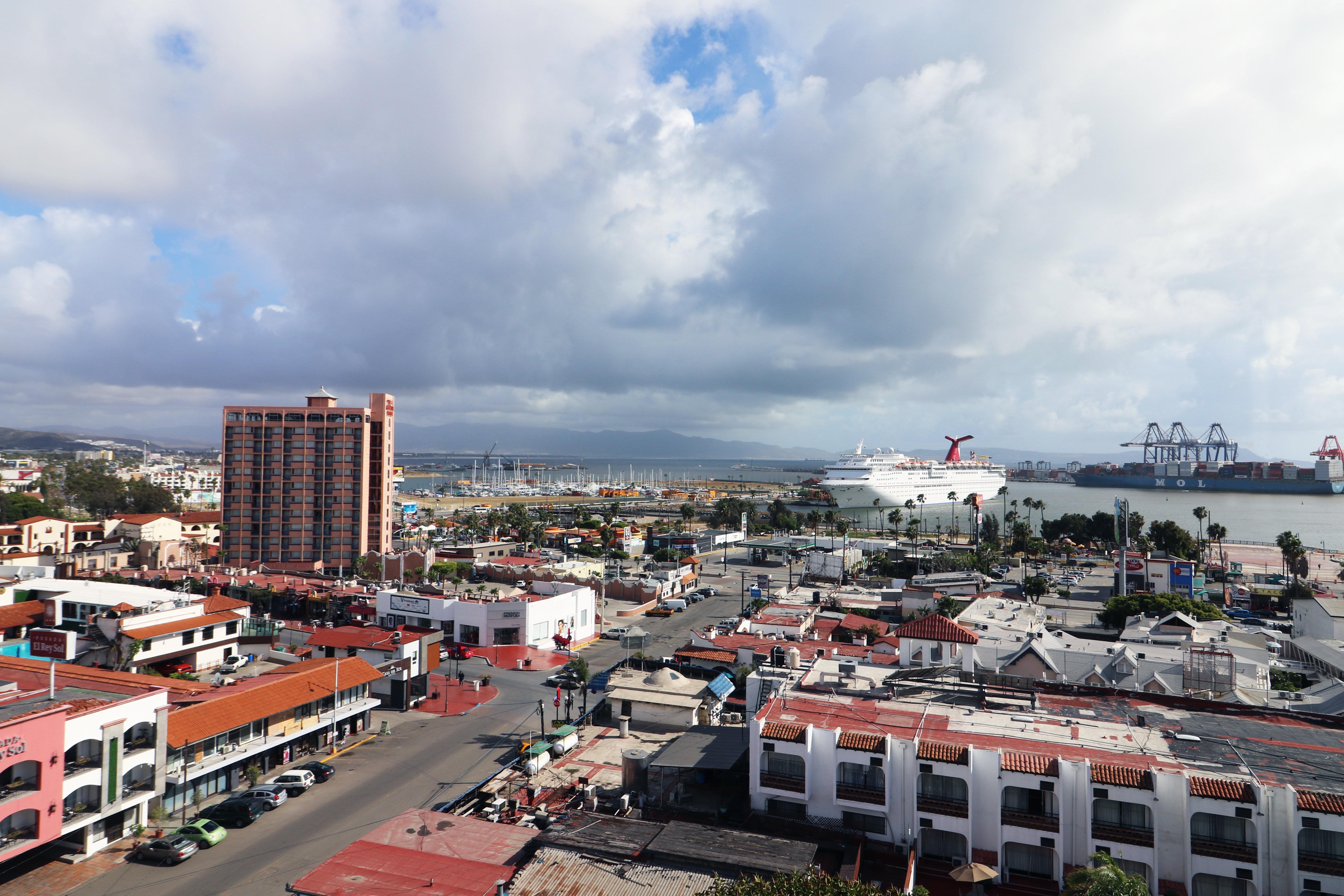 Holiday Inn Express&Suites - Ensenada Centro, an IHG Hotel Exterior foto